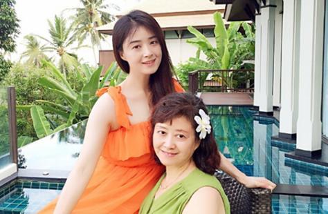 五宝妈咪又飒又美,兼顾育儿与自我，绽放独特魅力